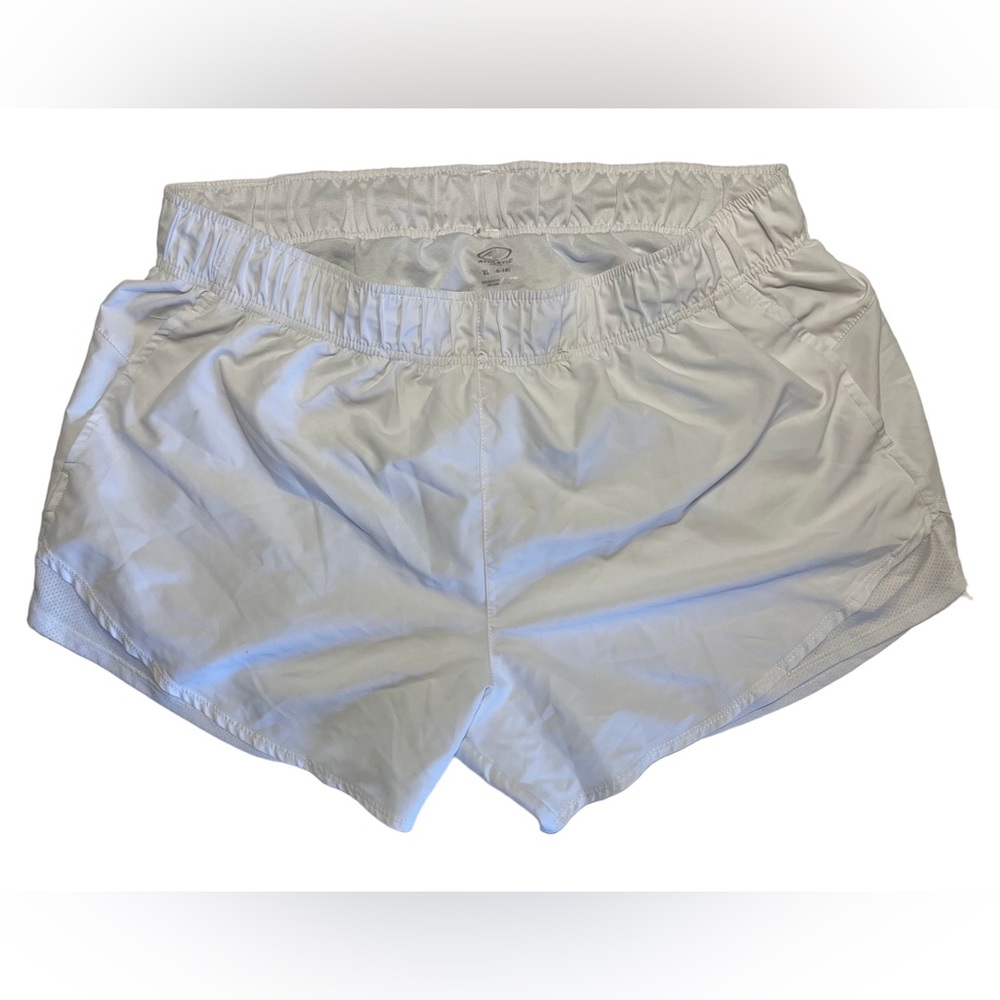 Athletic works woman’s white shorts size: XL
